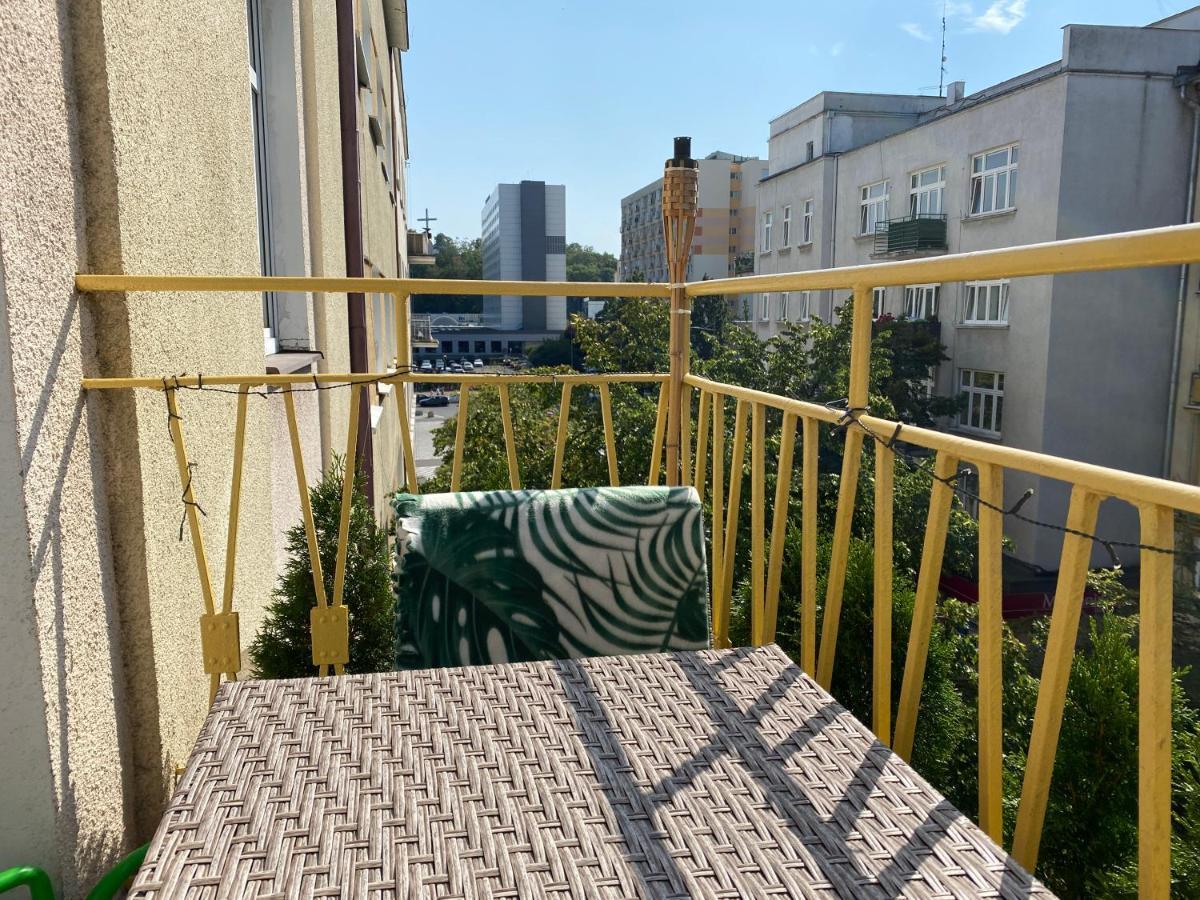 Apartament Przy Plazy W Centrum Gdyni - Prywatny Parking! Gdynia Exterior photo